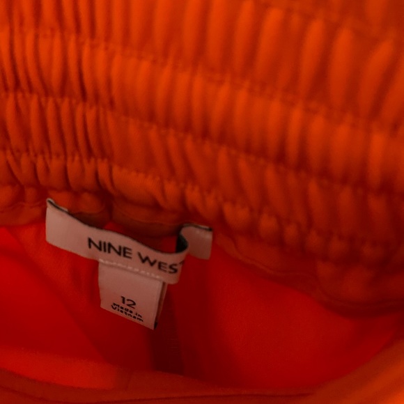 🍊🧡 Nine West Capri pants - Picture 3 of 5